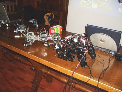 Los robots Puchobot y Benita en la Nebrija Lan Party Los robots Puchobot y Benita en la Nebrija Lan Party